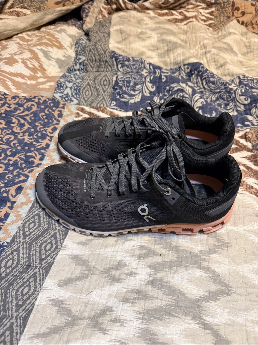 On Running Cloudswift Women's Running Sneakers - Black with Pink Sole - Picture 3 of 5